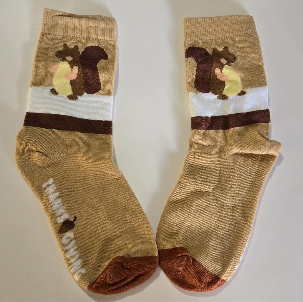 🍒🍒 Squirrel Patterned Tan Mid Tube Socks